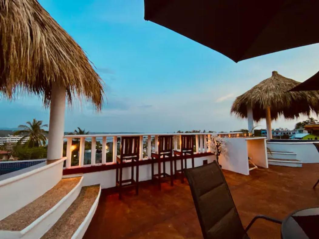 Ximajo Nieto Hotel Puerto Escondido  Bagian luar foto